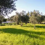 Filippos - Private Garden Escape