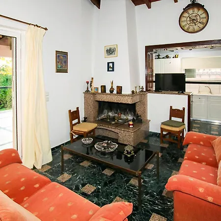 Ferienhaus Filippos - Private Garden Escape