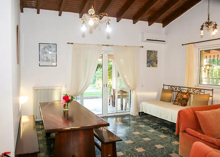 Dom wakacyjny Filippos - Private Garden Escape