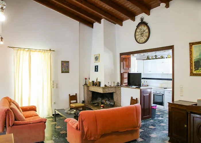 Filippos - Private Garden Escape Pírgos