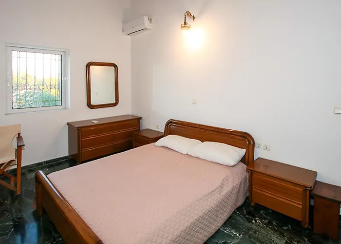 Dom wakacyjny Filippos - Private Garden Escape Pírgos