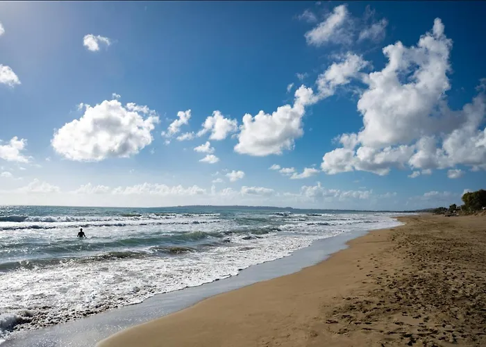 Filippos - Private Garden Escape Dom wakacyjny